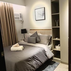One-Bedroom Apartment City View